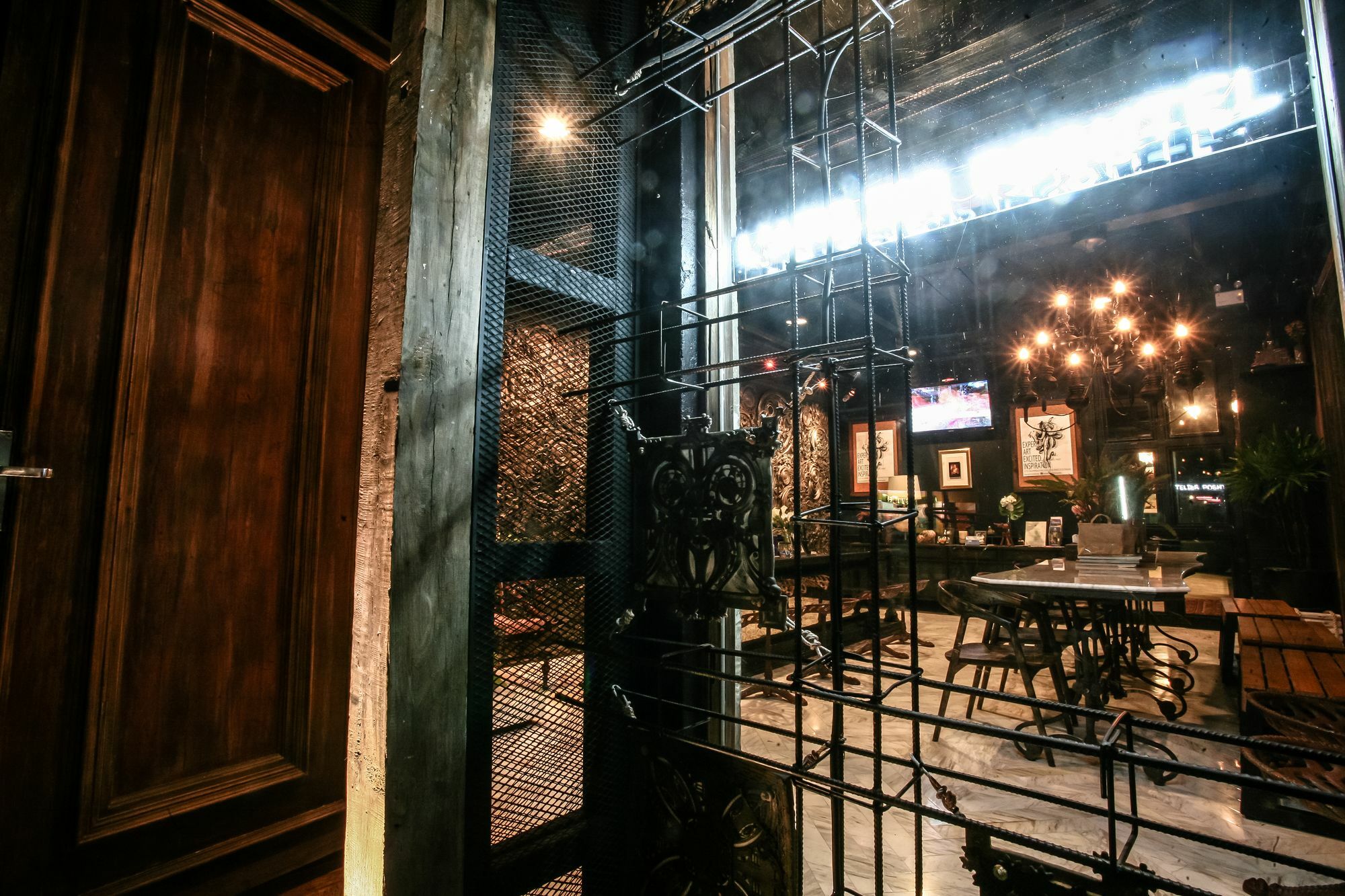 Shade House - Phuket Downtown Hostel Exterior foto